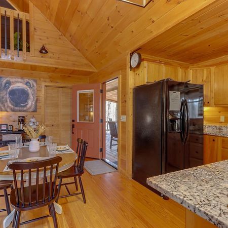 Blue Ridge Cabin Hot Tub, Fire Pit And Grill! Exterior foto